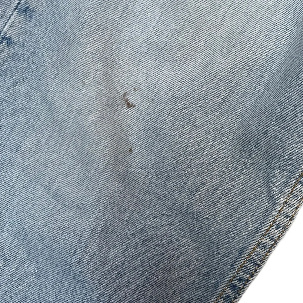 Vintage Levi’s 501 button fly light wash distressed cotton jeans size 36x32 - Picture 9 of 11